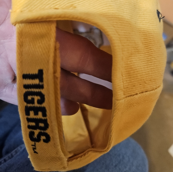 Missouri "Mizzou" Tigers Adjustable Ball Cap - Picture 2 of 3